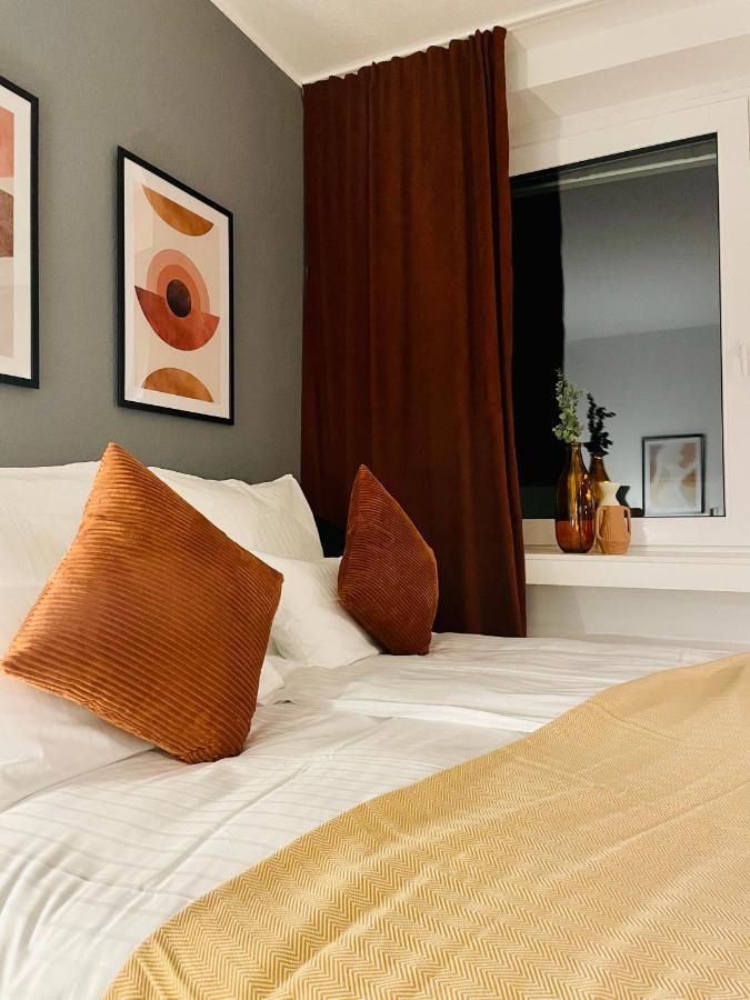 Klassen Stay - Exklusives Apartment Am Hbf - Kueche, Netflix, Kingsizebett Koblenc Exteriér fotografie